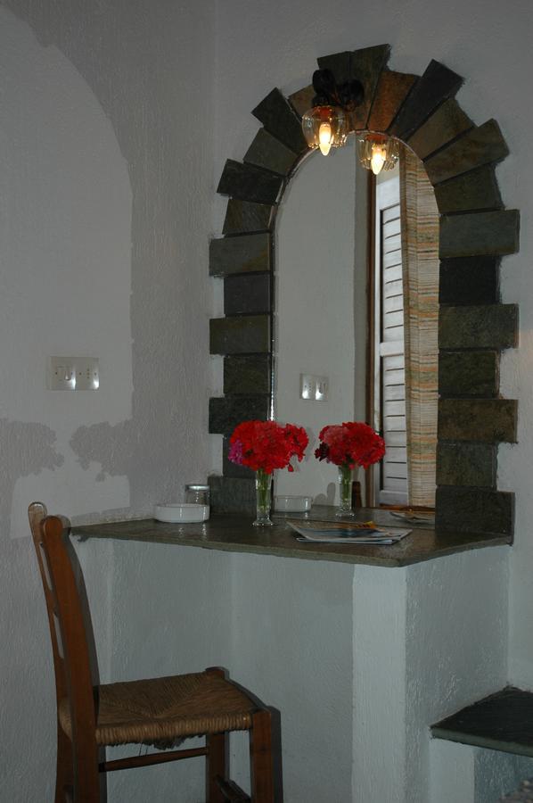 Paradise Hotel Patitiri  Room photo