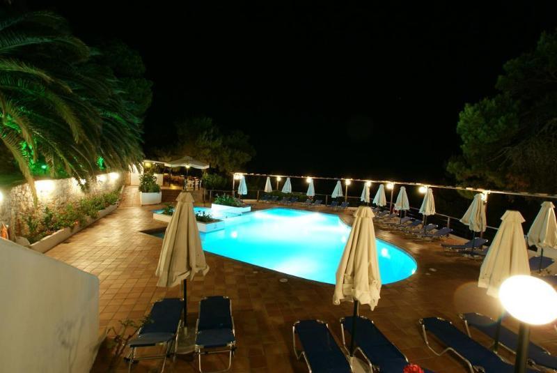 Paradise Hotel Patitiri  Exterior photo